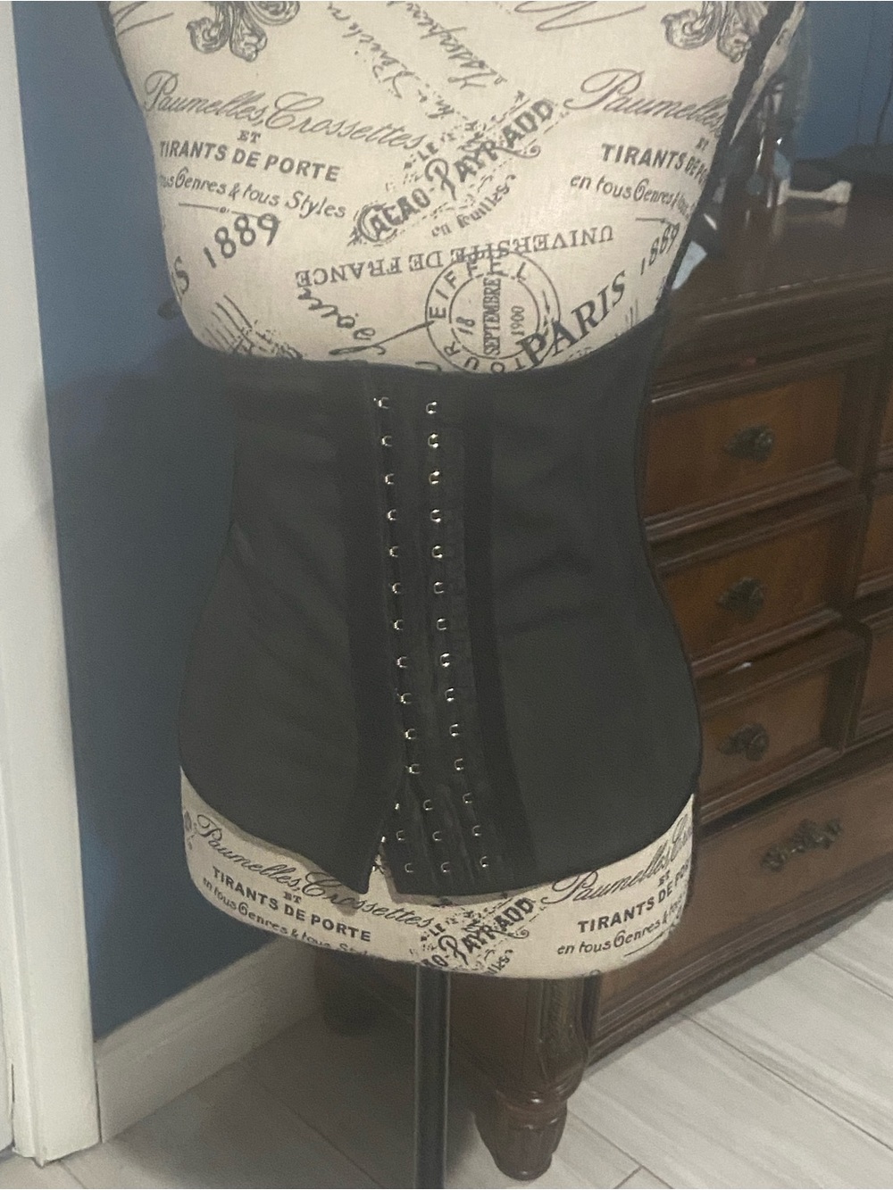 Black Waist Cincher Belt for Women - Unbranded